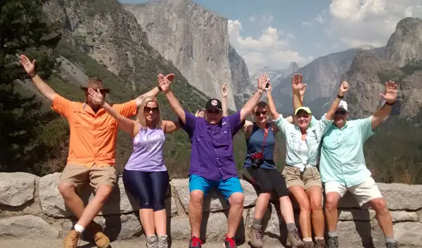 Small Group Glacier Point and Yosemite Valley Tour — photograph 1